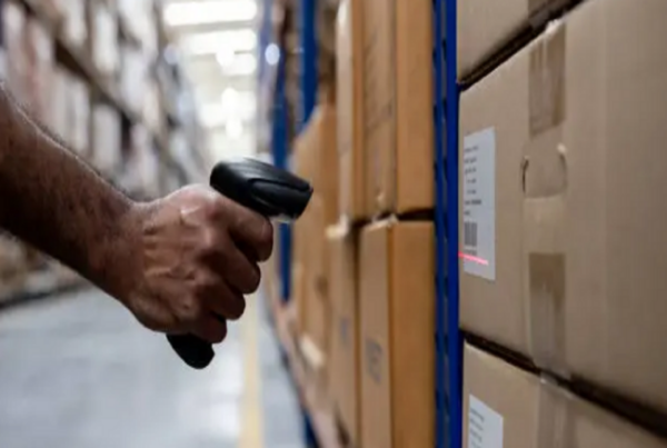 how-real-time package-tracking-works-what-delivery-status-updates-mean-why-tracking-may-pause-and-how-to-monitor-your-shipment-from-dispatch-to-delivery